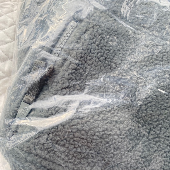 Free People Hit the Slopes Pullover in Shark XS Fleece Sherpa 1/4 Snap Pullover - Picture 10 of 11